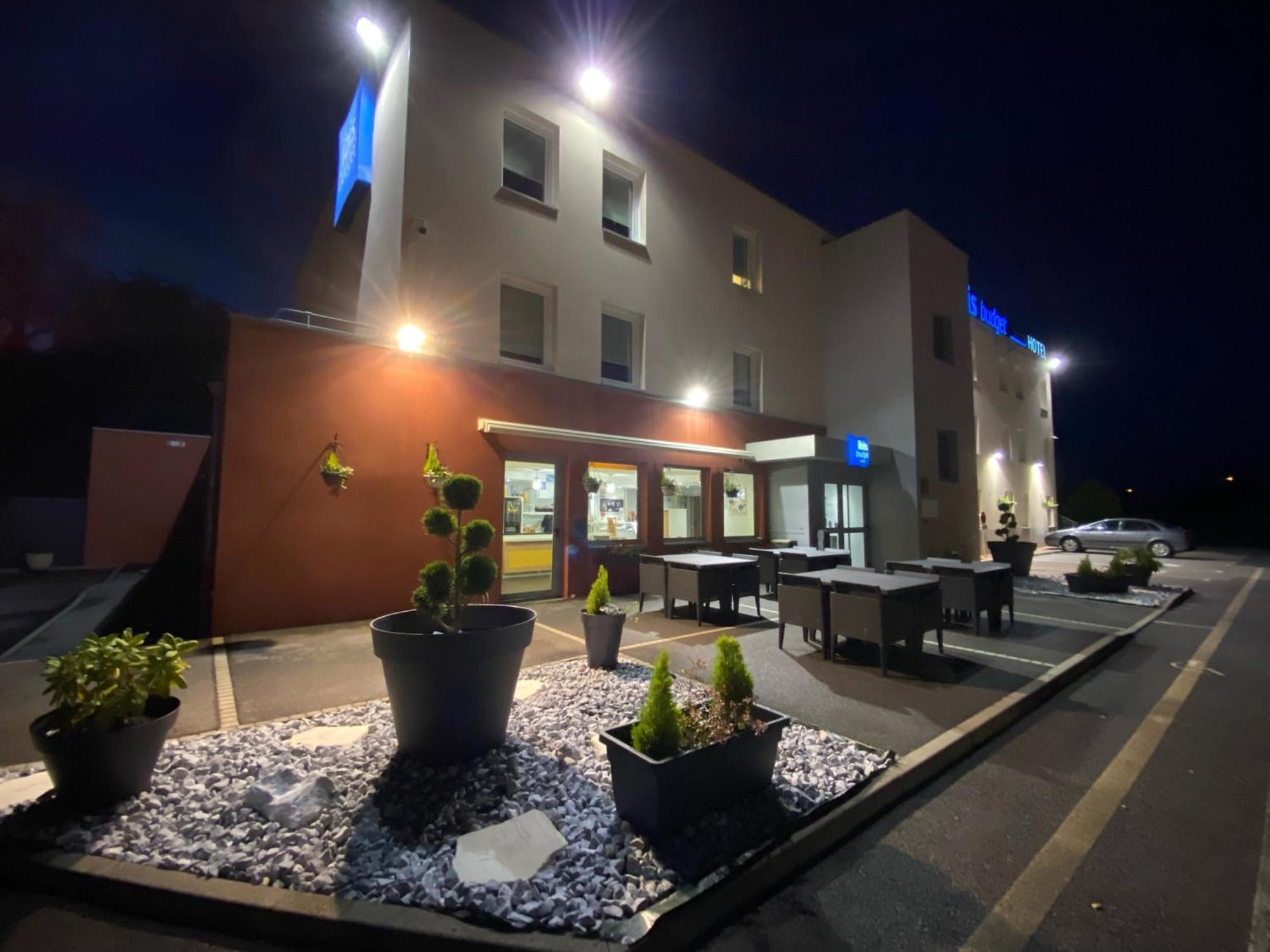 Ibis Budget Noyon Bagian luar foto